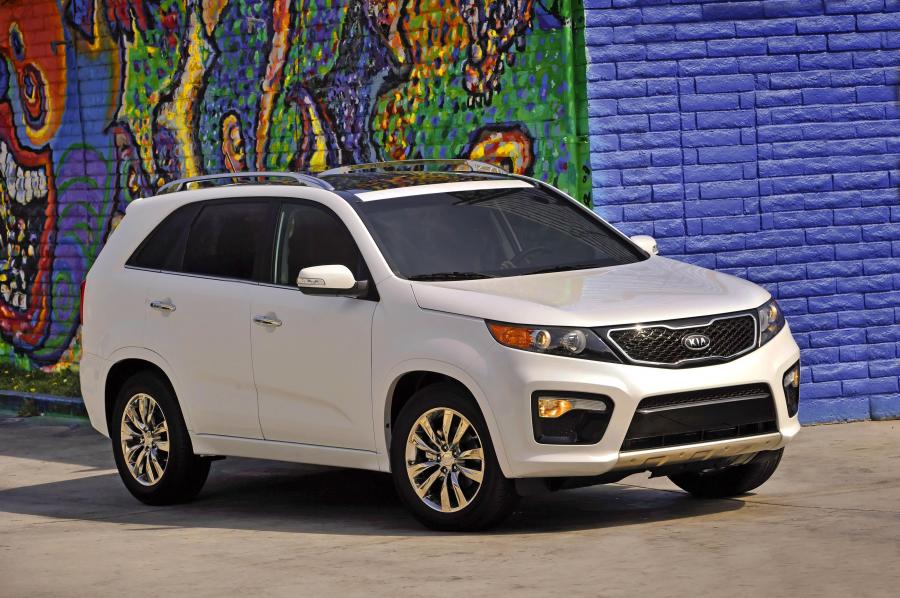  Kia Sorento 2013 года  (US) (фото 33 из 46)